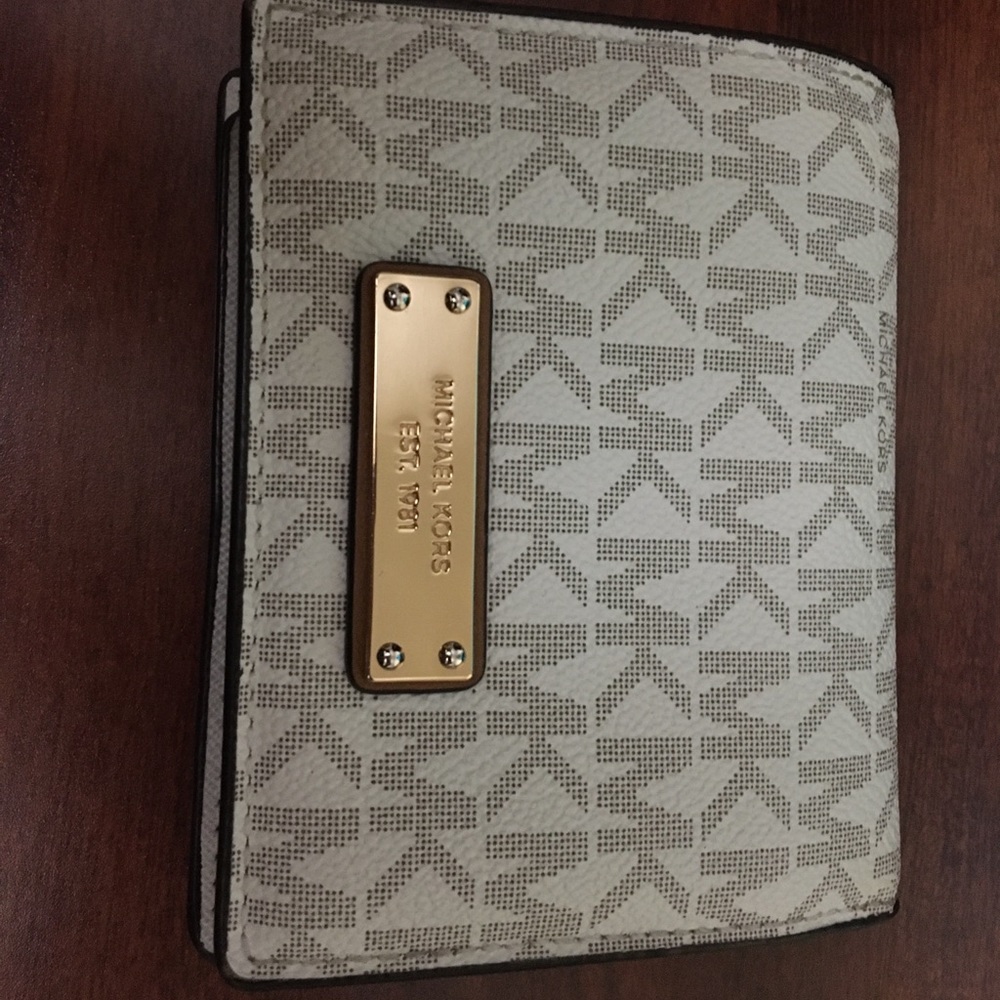 Michael Kors wallet
